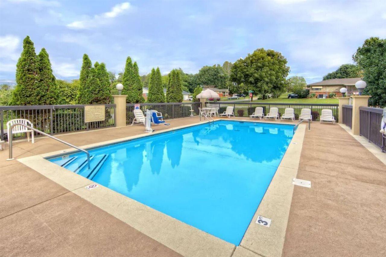 Hampton Inn Morristown Bagian luar foto